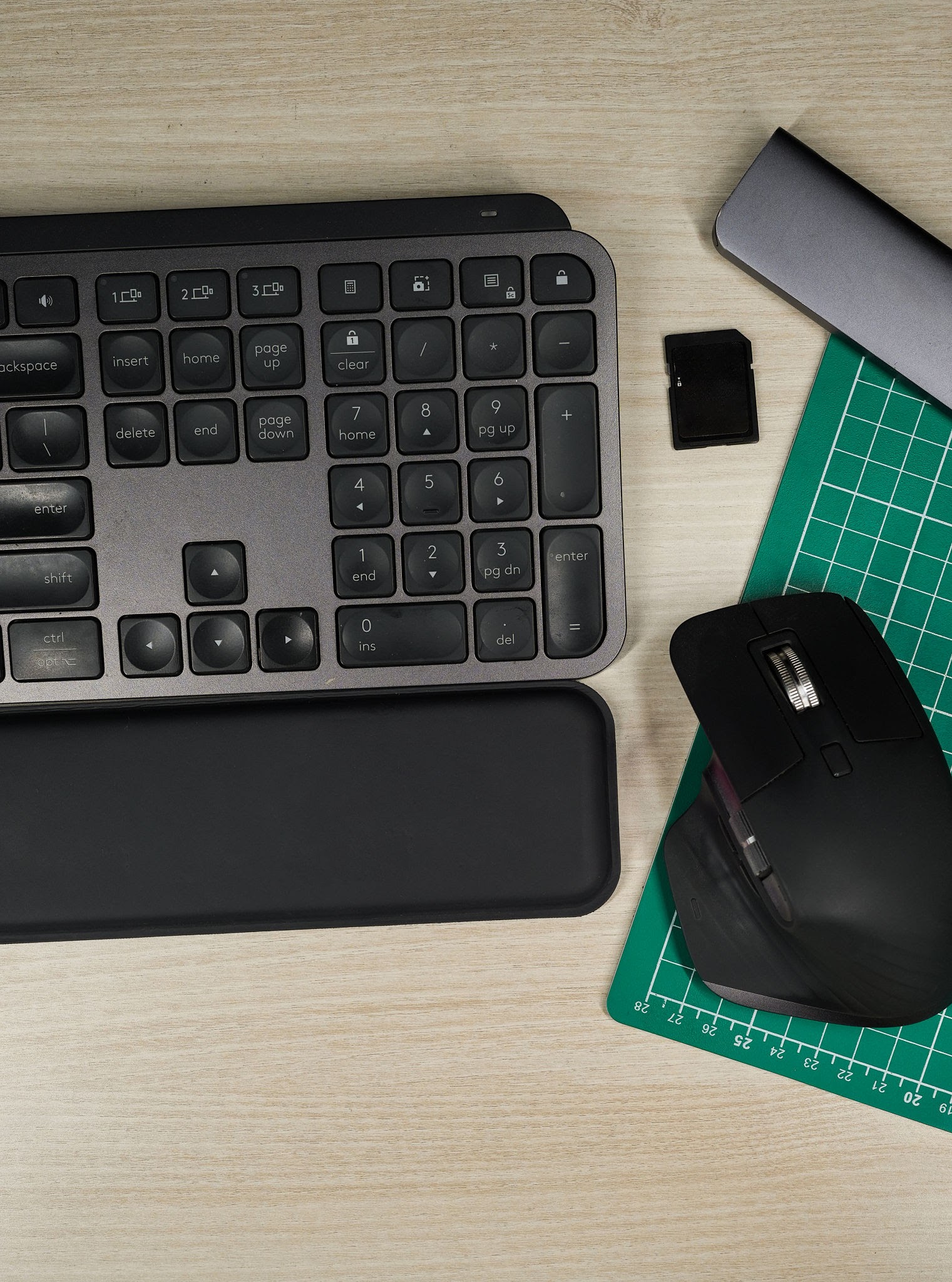 logitech